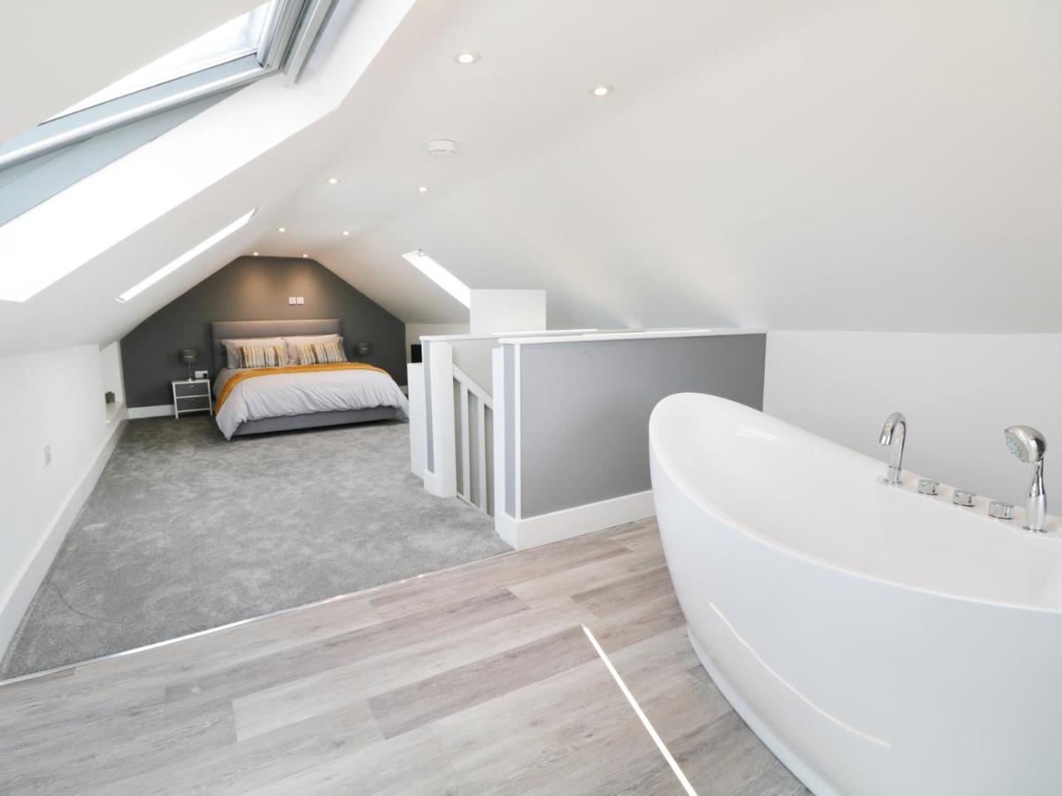 Villa White Stones Ulverston Exterior foto