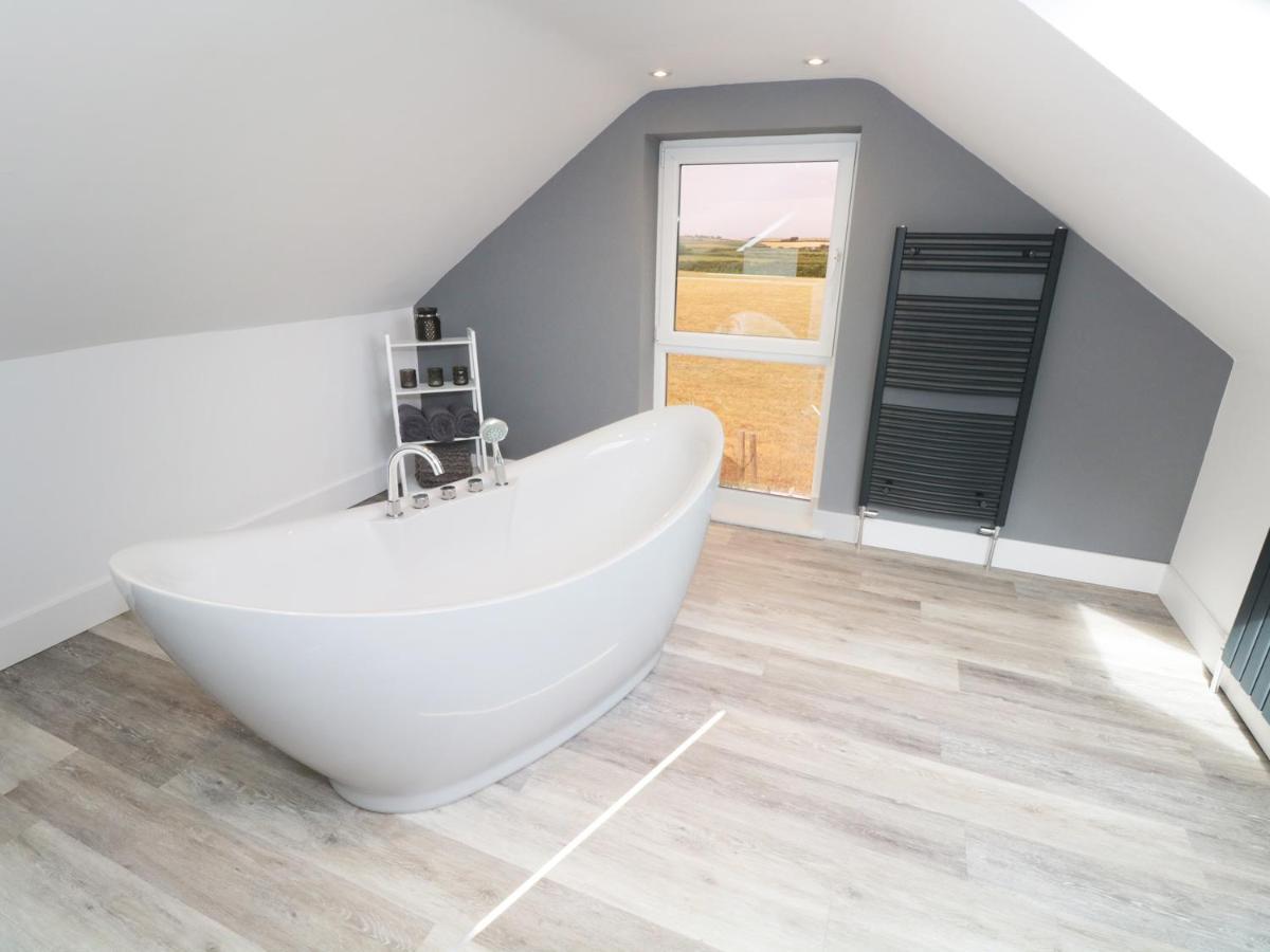 Villa White Stones Ulverston Exterior foto
